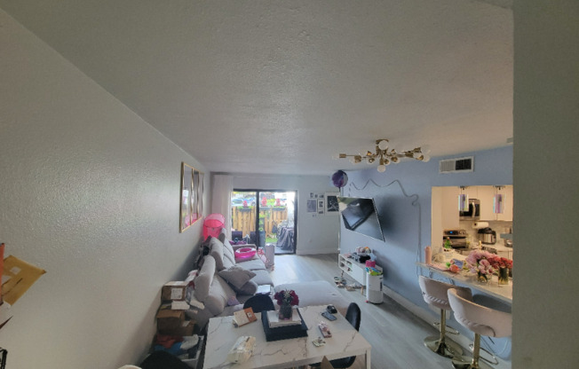 9415 FONTAINEBLEAU BLVD