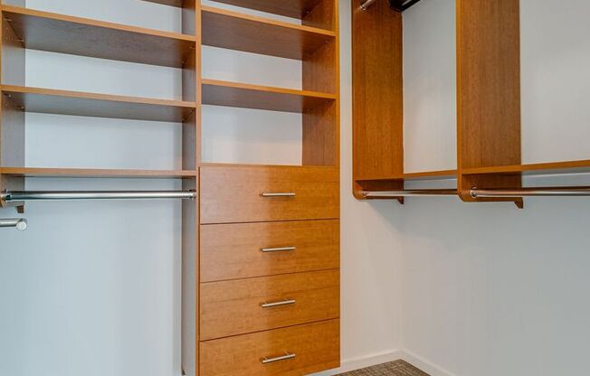 2 beds, 2.5 baths, $3,995, Unit Unit 809