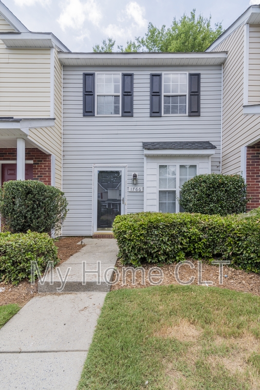 1766 FRST SIDE LN