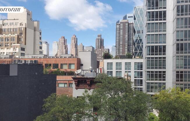 306 W 51 ST
