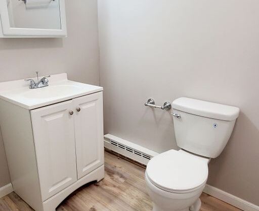 1 bed, 1.5 baths, $1,650, Unit 4-3B
