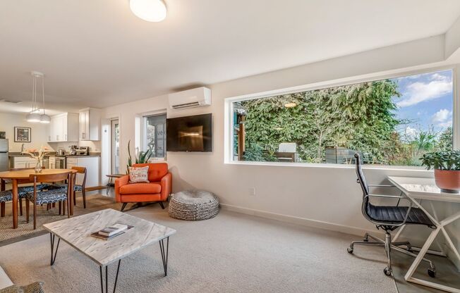 Fully Furnished, 2 Bedroom Rental - Great Location!