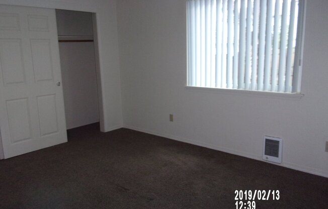 1 bed, 1 bath, 650 sqft, $1,100, Unit 64