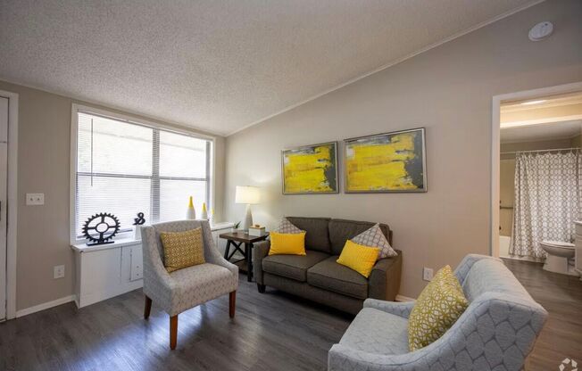 2 beds, 2 baths, 900 sqft, $1,599, Unit 1302