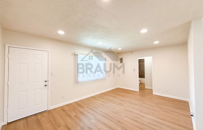 6336 TUJUNGA AVE.