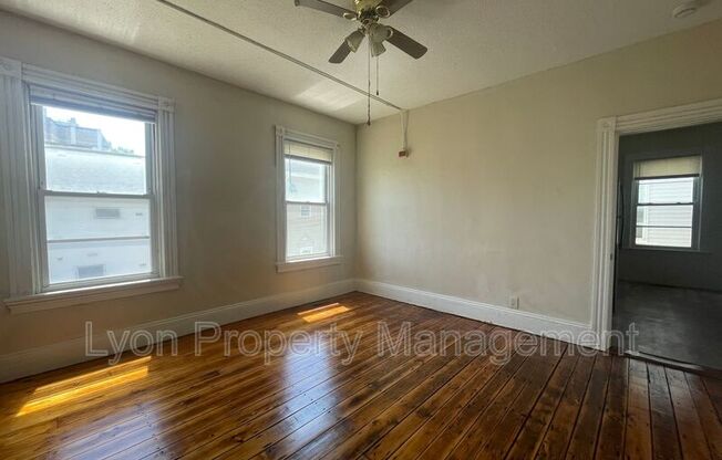 37 MECHANIC AVE