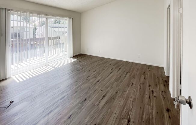 2 Bedroom 2 Bath Condo Available in Colton for Rent! MOVE IN SPECIAL!