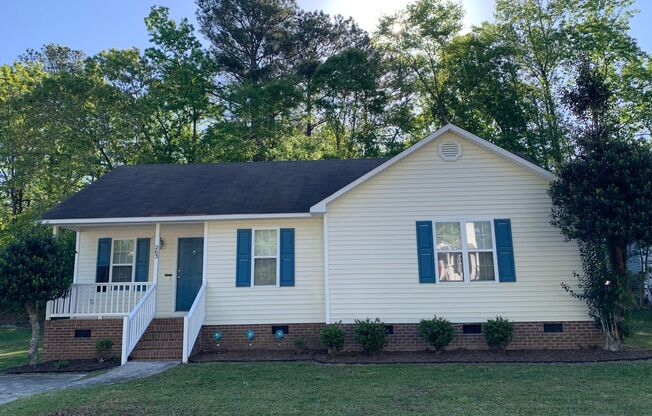 Clayton Ranch, 3 Bedrooms, Large Yard, Apply Now!
