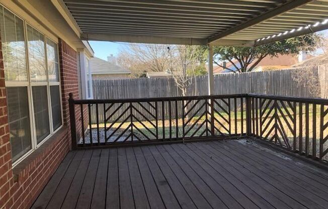 Experience comfortable living in this charming 3-bedroom, 2-bathroom rental home located in the heart of Fort Worth, Texas.