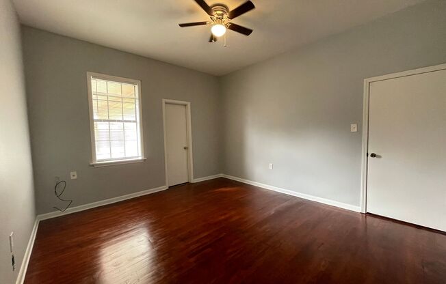 3 beds, 1.5 baths, 1,189 sqft, $1,250, Unit Unit 6