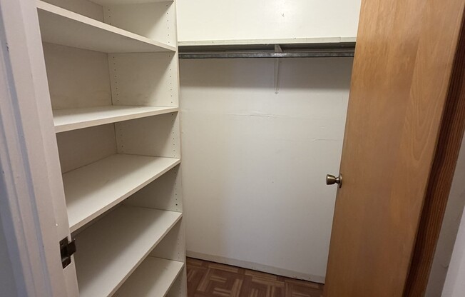 2 beds, 2 baths, 900 sqft, $3,300, Unit 3E