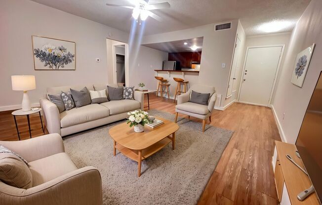 2 beds, 1 bath, 896 sqft, $1,499, Unit WIL-342