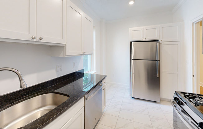 1 bed, 1 bath, 775 sqft, $2,825