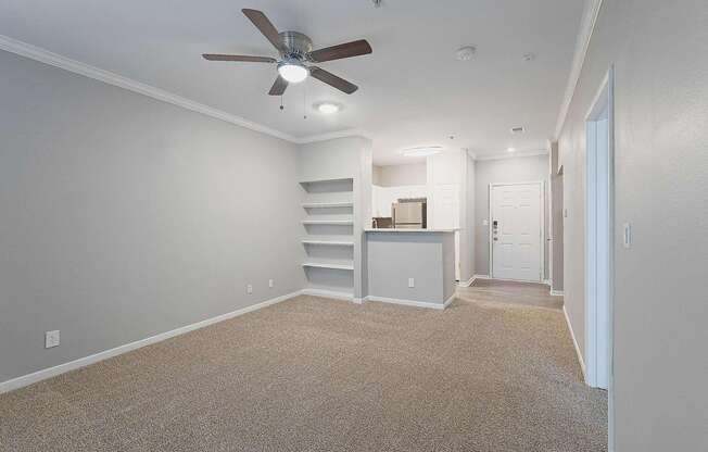 1 bed, 1 bath, 729 sqft, $1,218