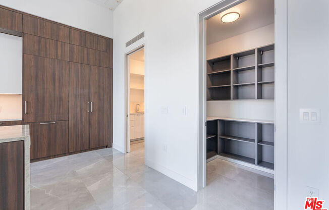 3 beds, 3 baths, 2,676 sqft, $14,300, Unit PH 1