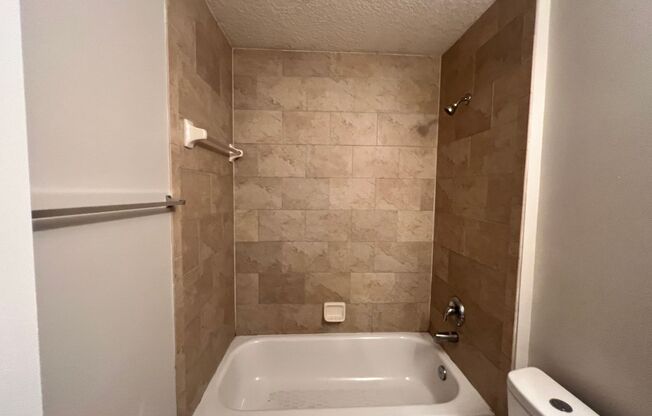 3 beds, 2 baths, $1,500