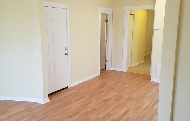 3515 W McLean Ave