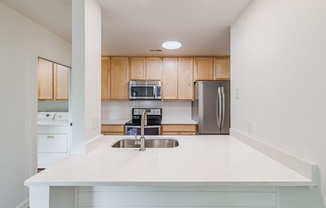 3 beds, 2 baths, 1,300 sqft, $1,950, Unit Unit A