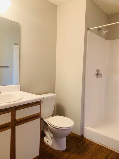 2 beds, 2 baths, 1,000 sqft, $800, Unit 19