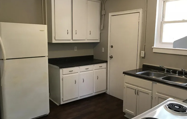 3 Bedroom Home with Large Yard – Minutes from Downtown Greenville