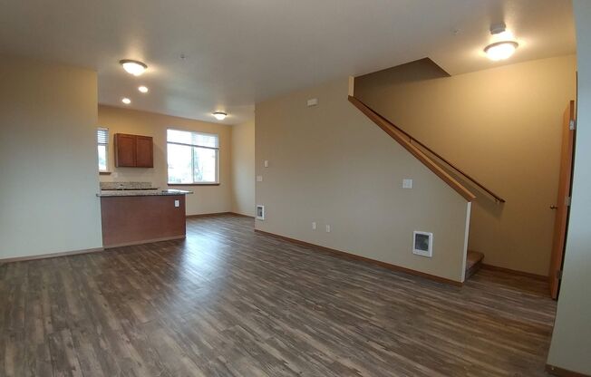 2 beds, 2.5 baths, 1,058 sqft, $1,829, Unit 26