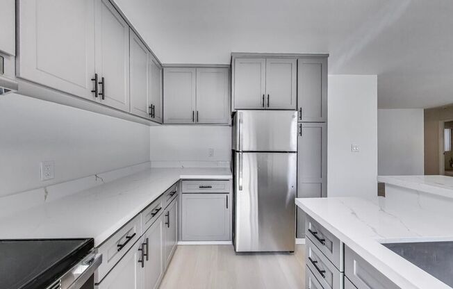 421 STATEN AVE