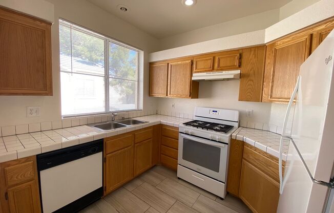 1 bed, 1.5 baths, $1,295, Unit UNIT # 2062
