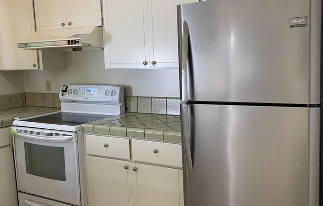 1252-1254 Valerian Court