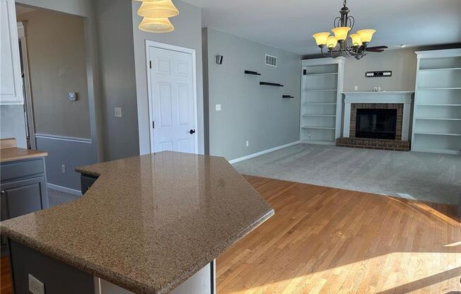 4 beds, 2.5 baths, 2,288 sqft, $2,800, Unit Madison Park 208