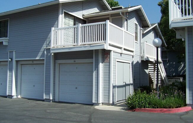 Lovely 2 Bedroom Condo in Azusa
