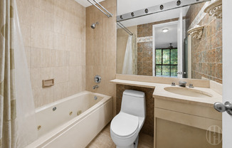 3 beds, 3 baths, 1,985 sqft, $11,000, Unit 4CD