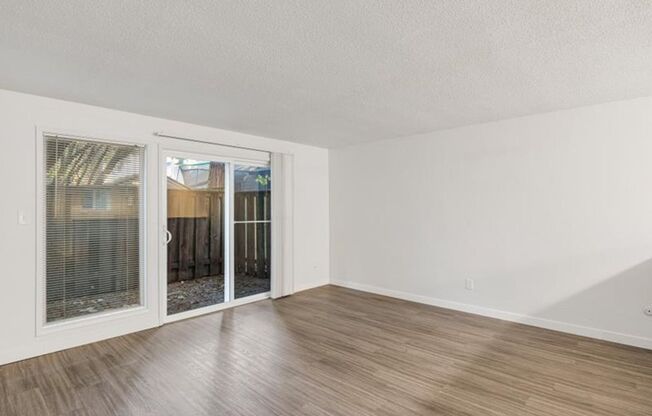 2 beds, 1.5 baths, 1,100 sqft, $1,850, Unit 15