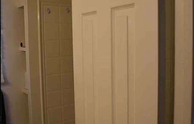 Glenarm Apartments