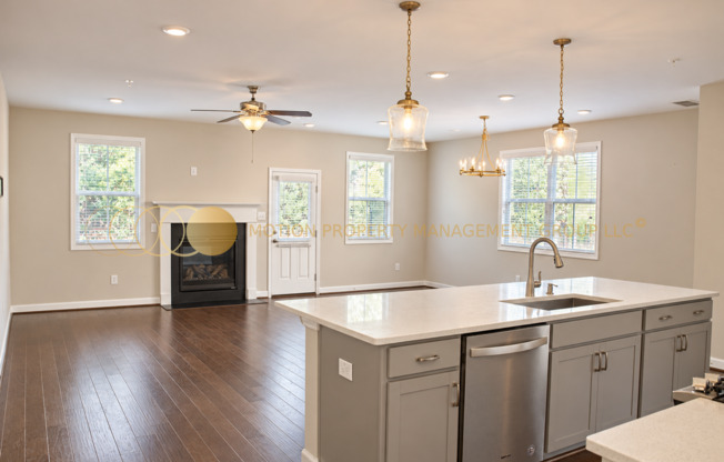 MOVE IN BEFORE THE END OF THE MONTH AND GET NOVEMBER FREE!!