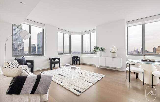 2 beds, 2 baths, $7,200, Unit 27J