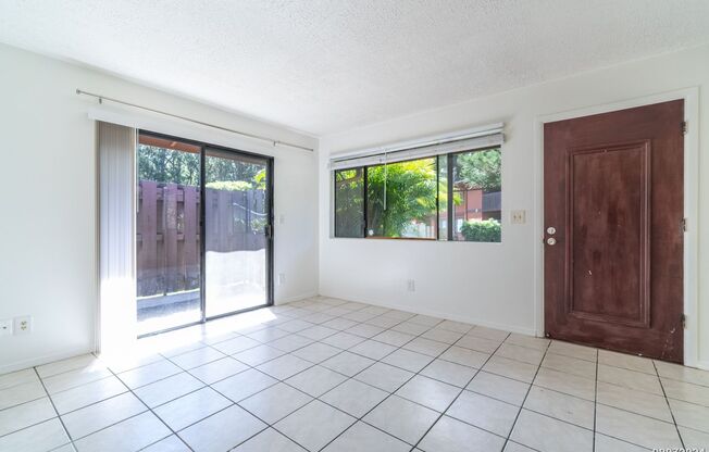 2 beds, 1 bath, $2,612.5