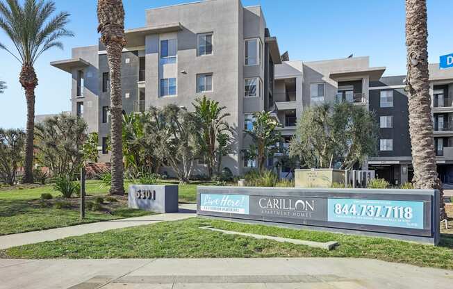 exterior views at Carillon Apartment Homes