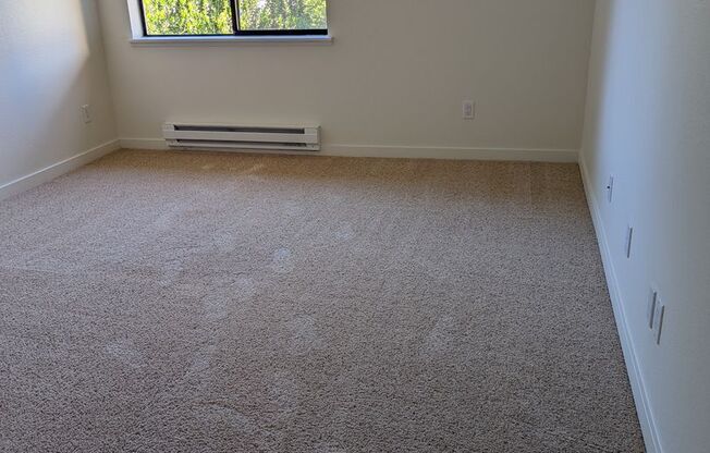 1 bed, 1 bath, 610 sqft, $1,725, Unit F303