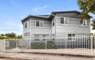 268 NW 34th St