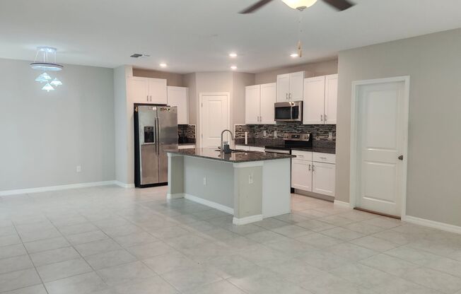 Beautiful 4 bedroom/2.5 bath