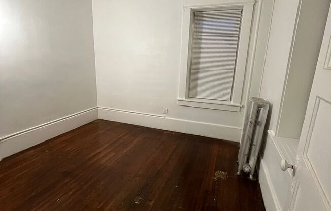 1 bed, 1 bath, $1,200, Unit 304 Union Apt. 2B