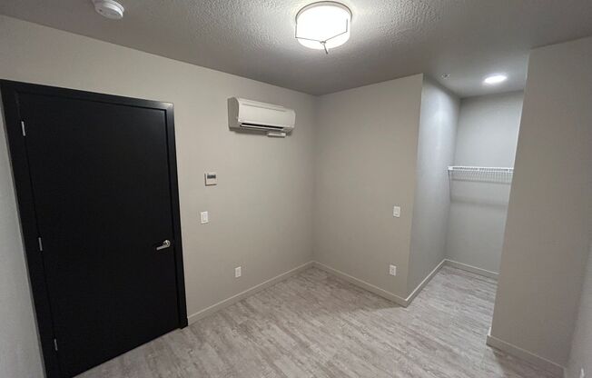 2 beds, 1 bath, 562 sqft, $1,575, Unit 209