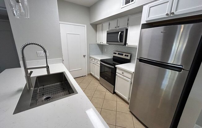 1 bed, 1 bath, $1,395, Unit UNIT 1013