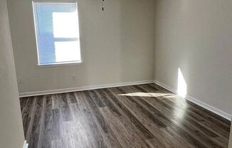 Freshly Updated | 2 Bed 1 Bath | E. Richmond Rd.