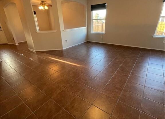 1002 TER DR