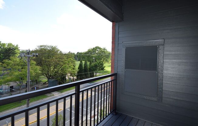 1 bed, 1 bath, 816 sqft, $1,725, Unit 5604-317