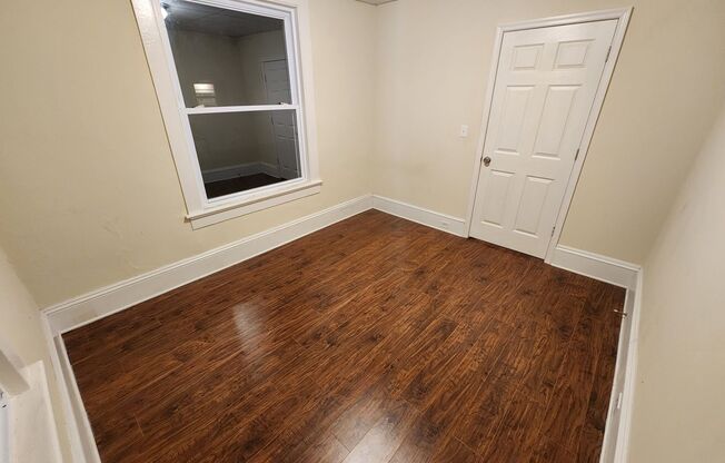 2 beds, 1 bath, $1,450, Unit Apt. 1B Front Bldg. - 1st Floor