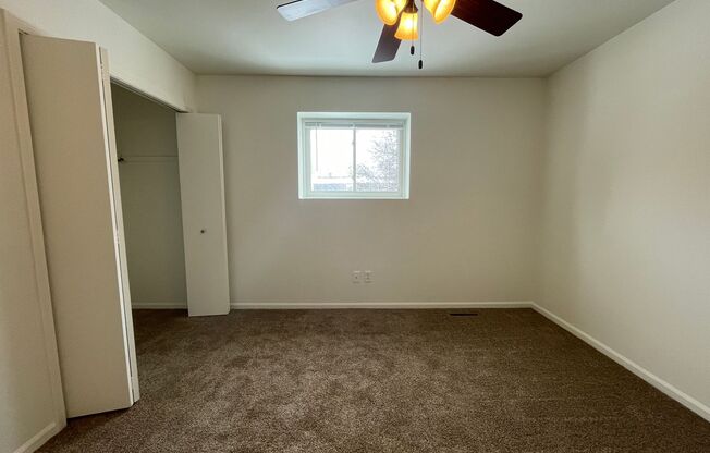 2 beds, 1.5 baths, $1,295