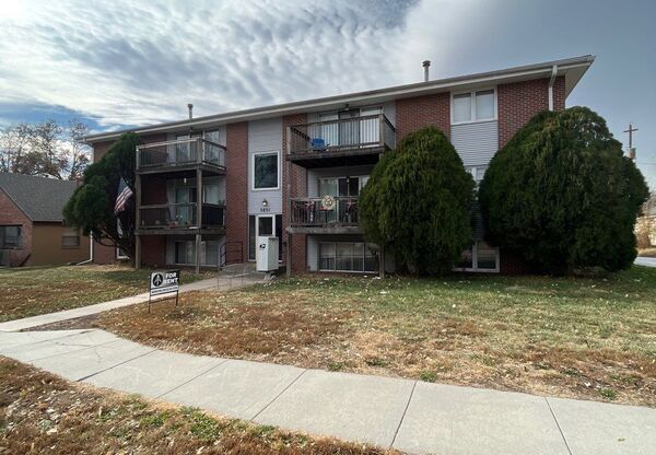 3831 S 46 ST