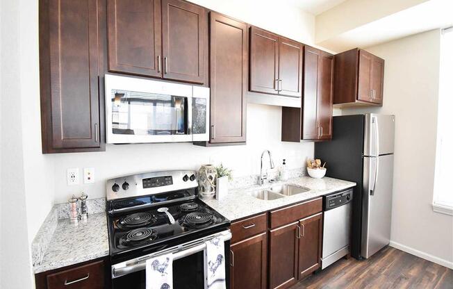 Welcome to The Oaks of Shorewood Apartments